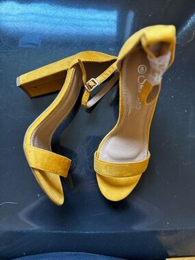 Classic Block Heel Ankle Strap Sandals - Mustard Yellow